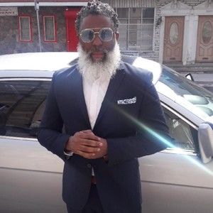 Meet your Posher, Kenneth